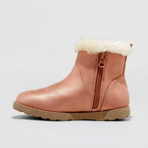 NWT Cat & Jack Big Girls Shearling Boots Pink Sz 5 - Picture 3 of 3